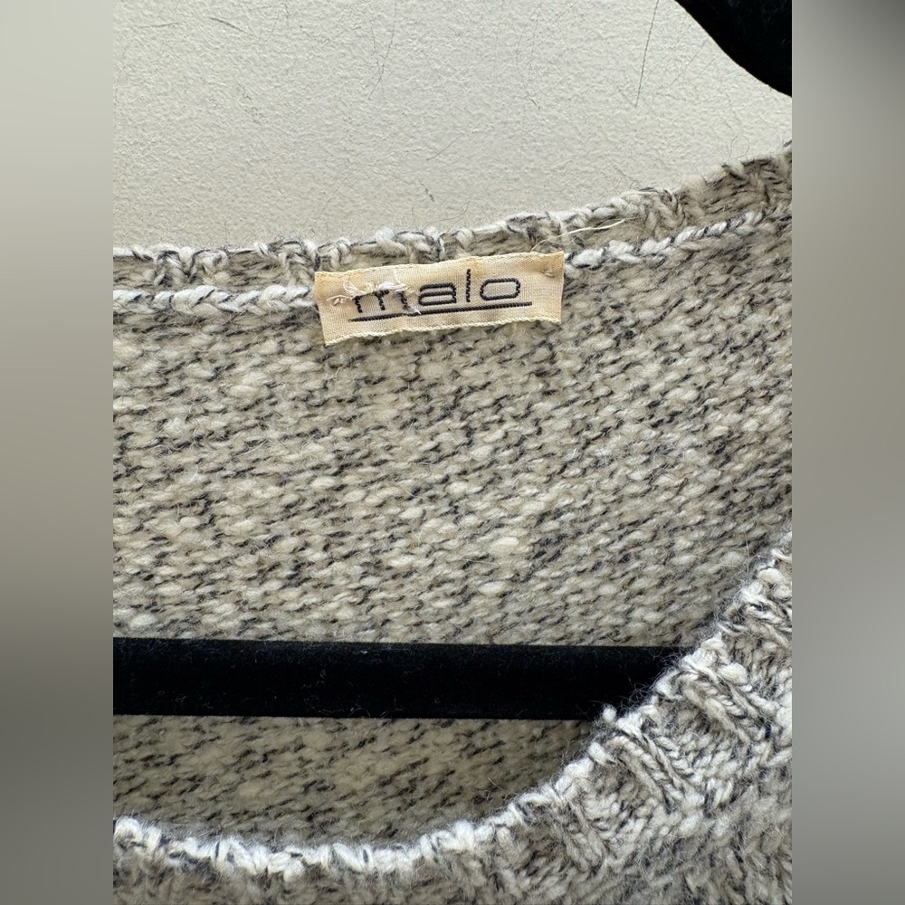 Malo Italian women’s cashmere Sweater-GREAT CONDITION! Size 6 US (size 42 Italy) - Picture 3 of 13